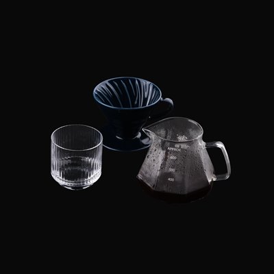 قهوه دمی با دم‌افزار V60