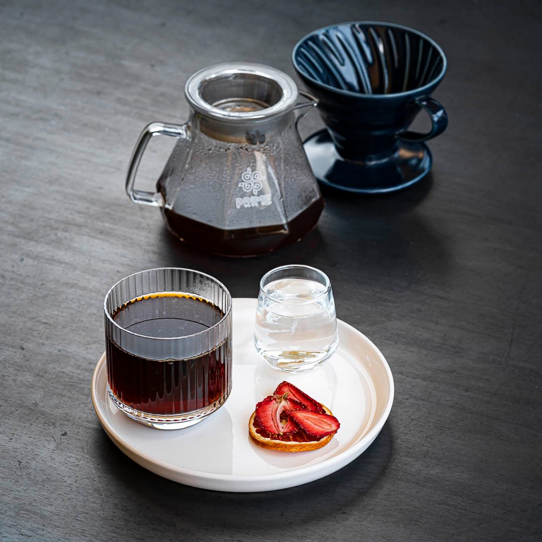 قهوه دمی با دم‌افزار V60