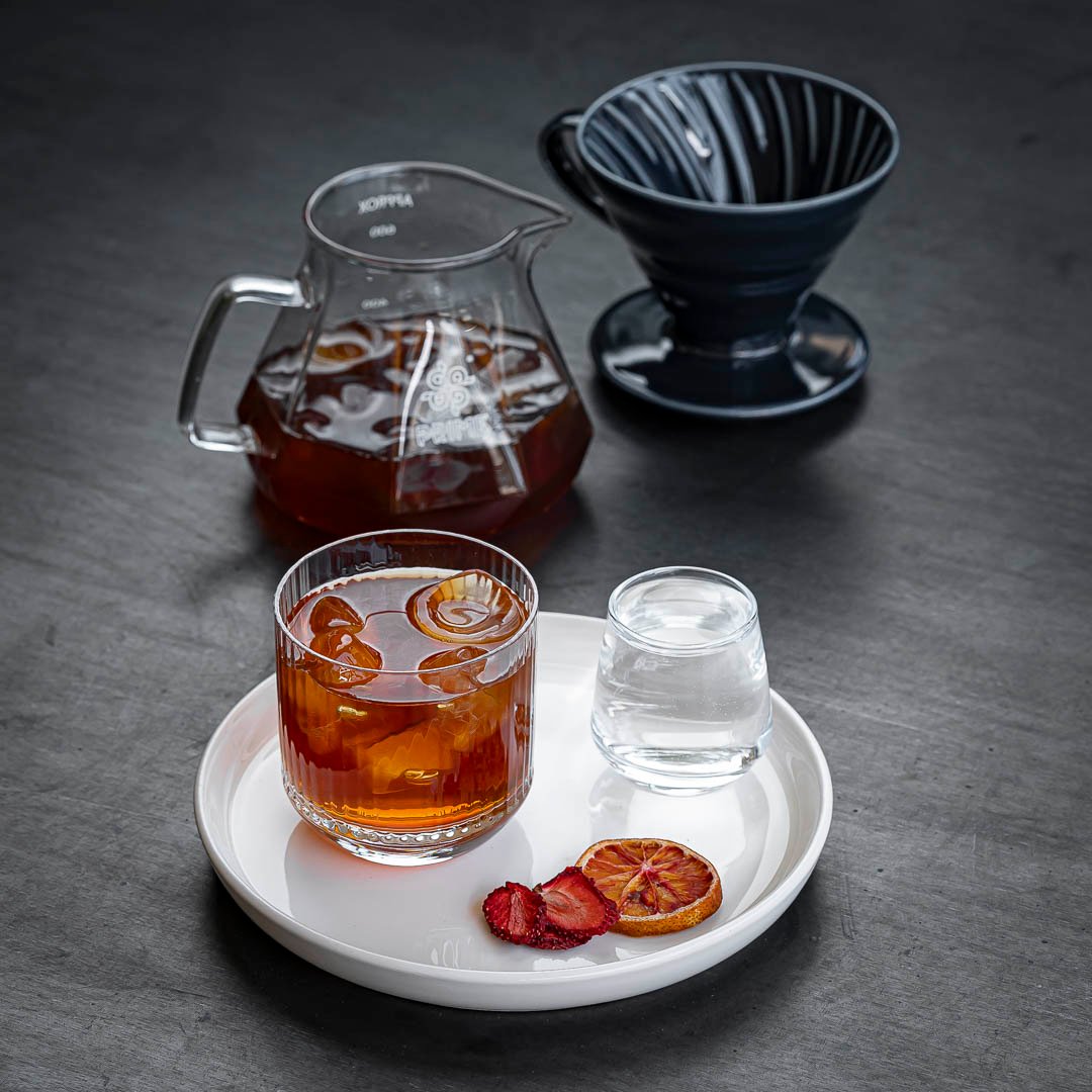 قهوه ‌آیس دمی با دم‌افزار V60